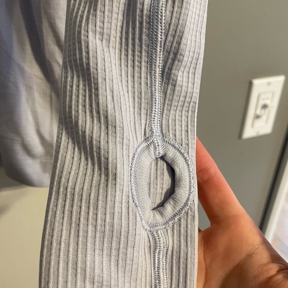 Lulu Lemon Swiftly Long Sleeve - Picture 5 of 5